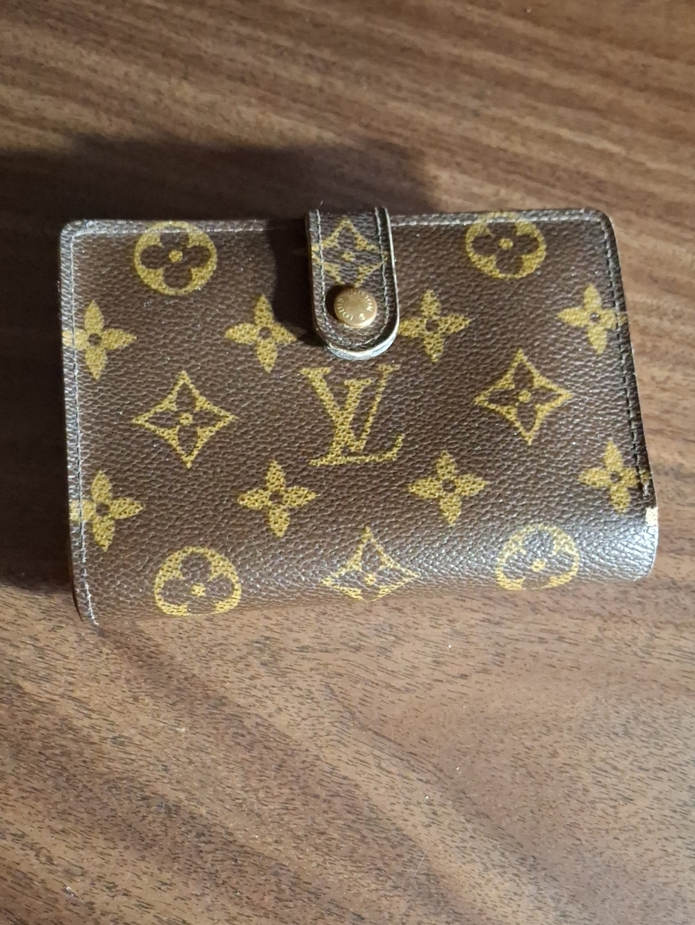 Louis Vuitton Brown Monogram Leather Holder Wallet Gold-Tone Snap Kiss Lock